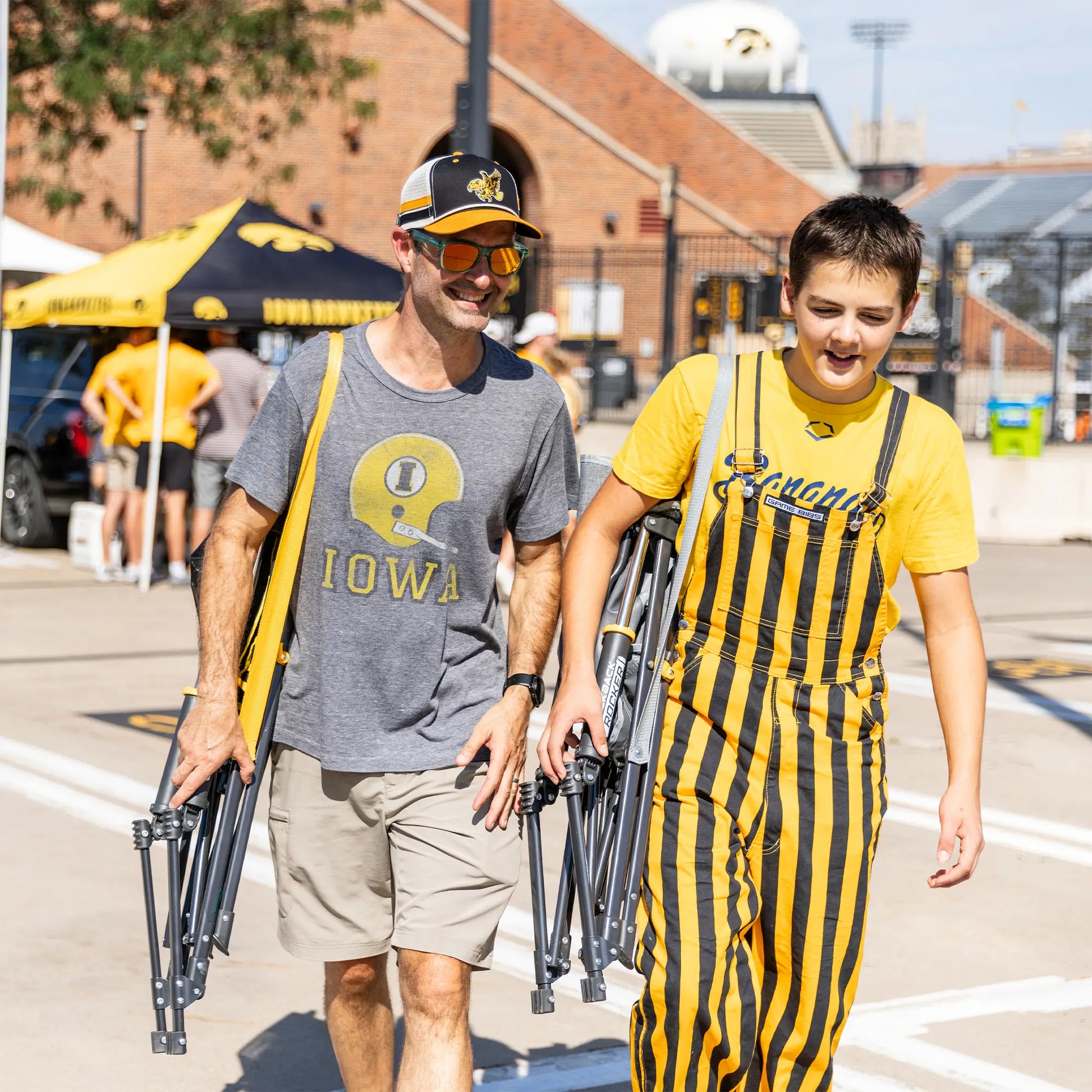 College Comfort Pro Rocker™ - Iowa Hawkeyes - Victory Style